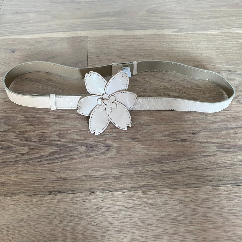 The Limited Tan Leather Belt with Flower Buckle Size M/L